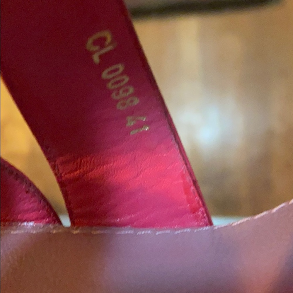 High heeled shoes - Picture 11 of 14